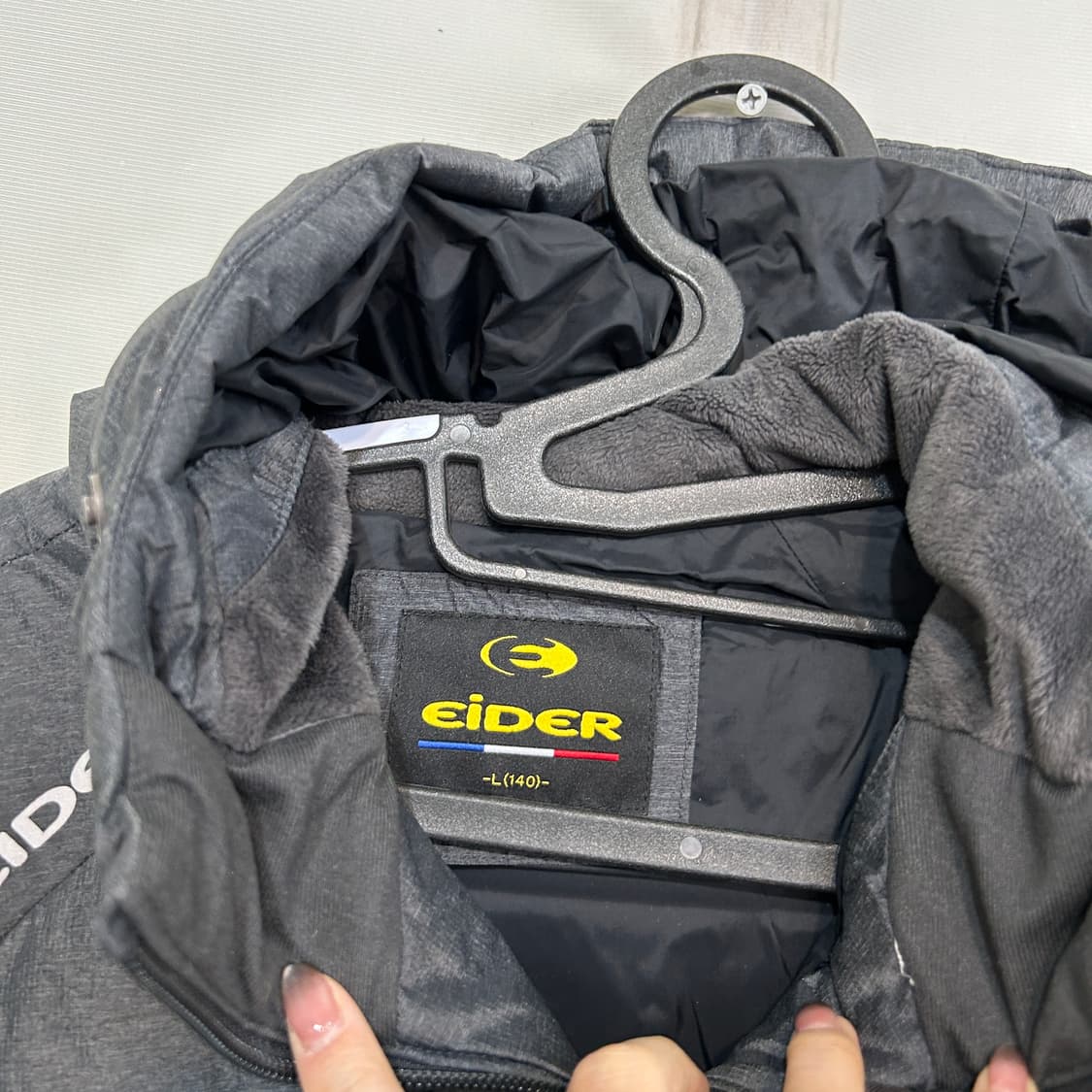 아이더 키즈 덕다운 패딩 140 빵빵함 상품이미지2