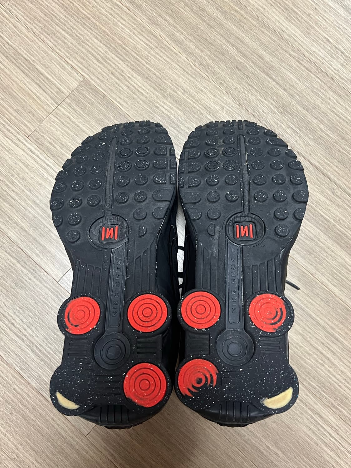 나이키 샥스 R4 블랙 290 상품이미지4