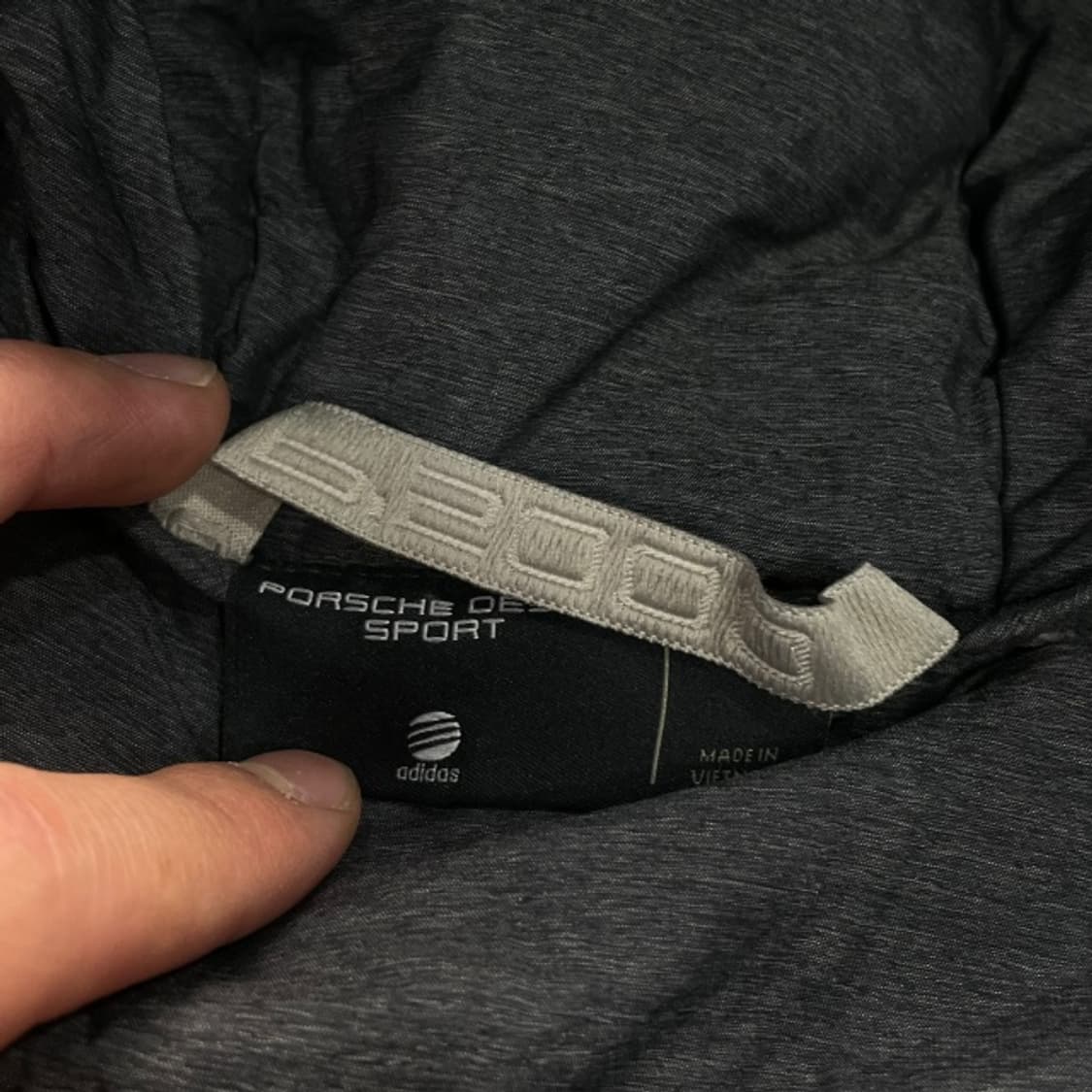 100 아디다스 포르쉐 디자인 유광 패딩 상품이미지4