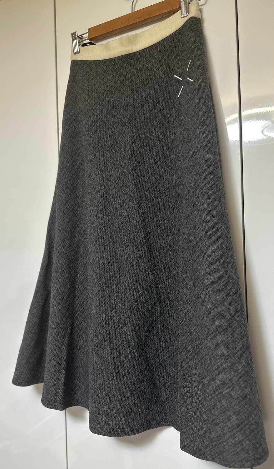 마르지엘라그레이 모직 플레어 스커트 정품 상품이미지3