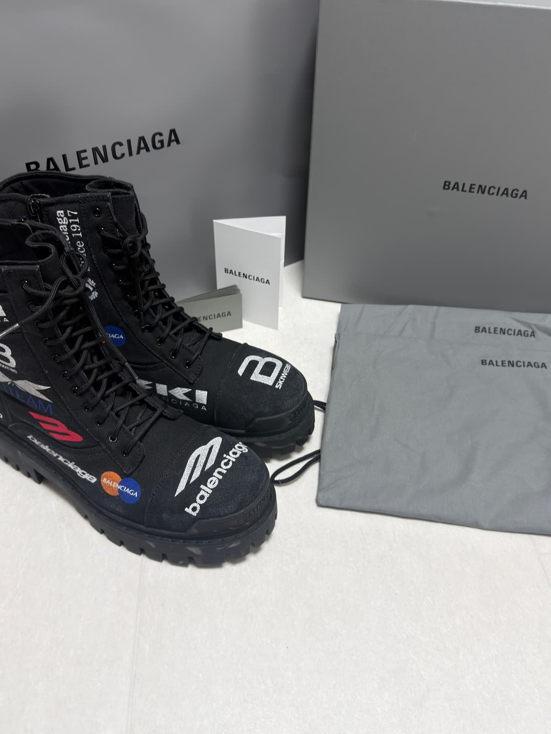 [새상품, 43] 발렌시아가 컴뱃 스트라이크 부츠 상품이미지1