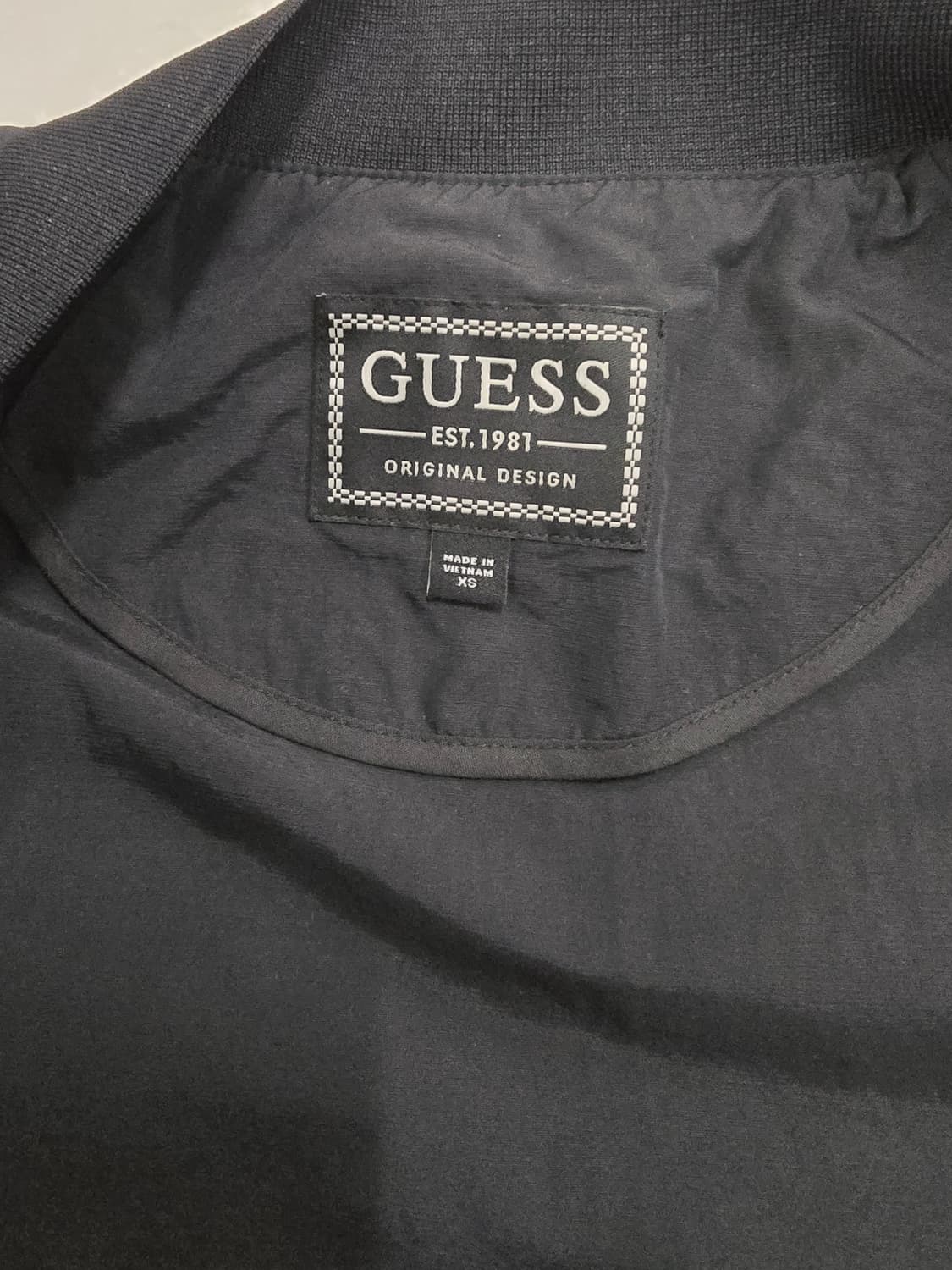 게스  블랙 봄버 자켓 상품이미지8