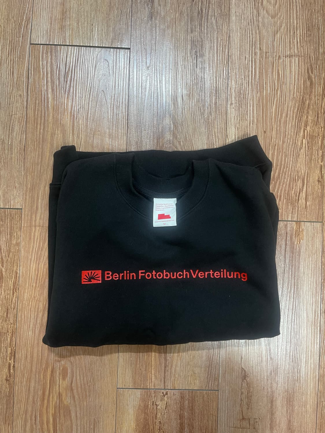 BFV CENTER LOGO SWEATSHIRT (BLACK) 상품이미지2