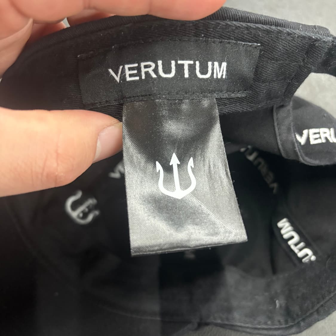 Verutum 베루툼 블랙 볼캡 상품이미지3