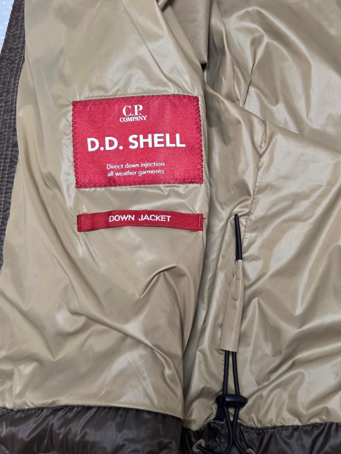CP company DD shell 다운 패딩 cumin 50 상품이미지2