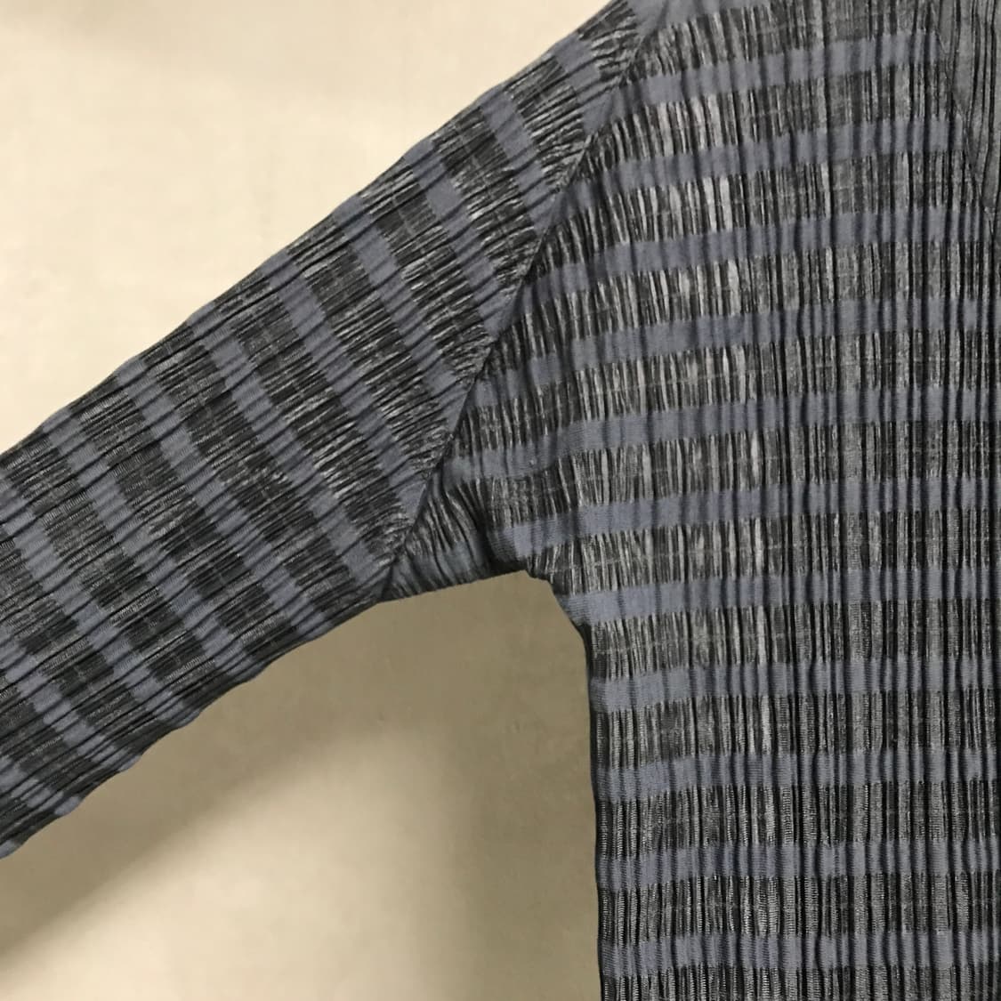 이세이 미야케 플리츠 플리즈 가디건 3(W) 상품이미지4