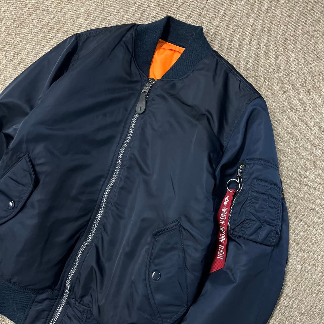  알파인더스트리 ma-1 항공자켓 상품이미지3