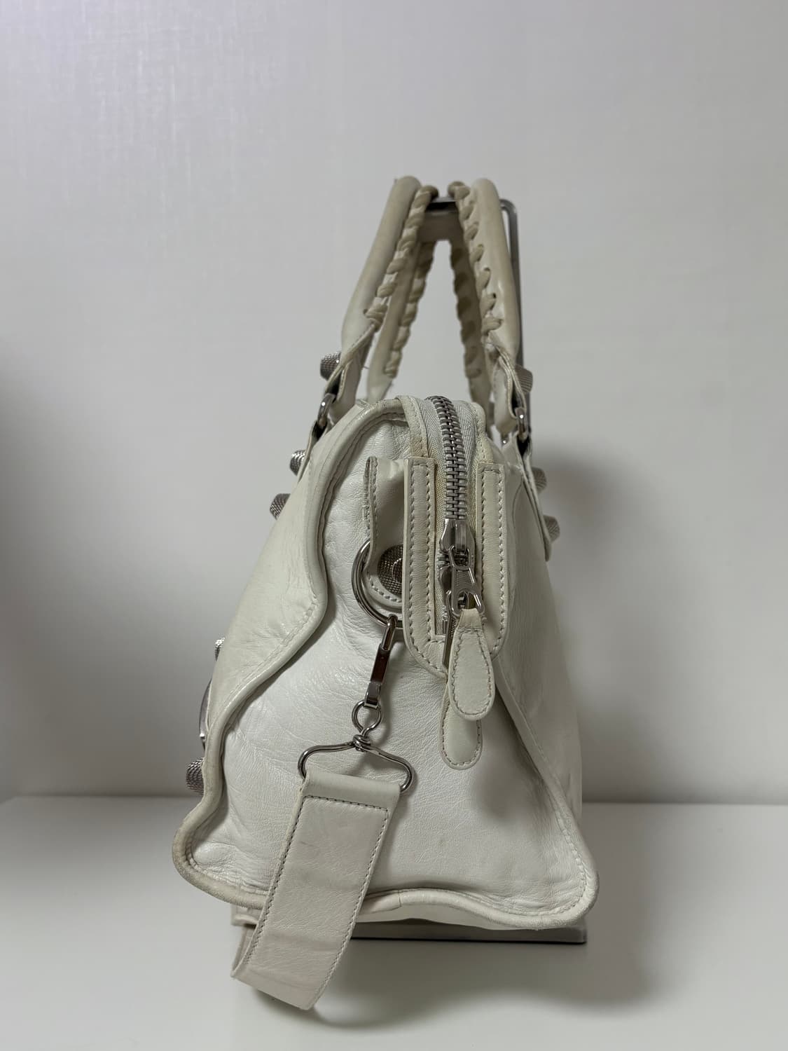 발렌시아가 자이언트 모터백 아이보리 상품이미지4