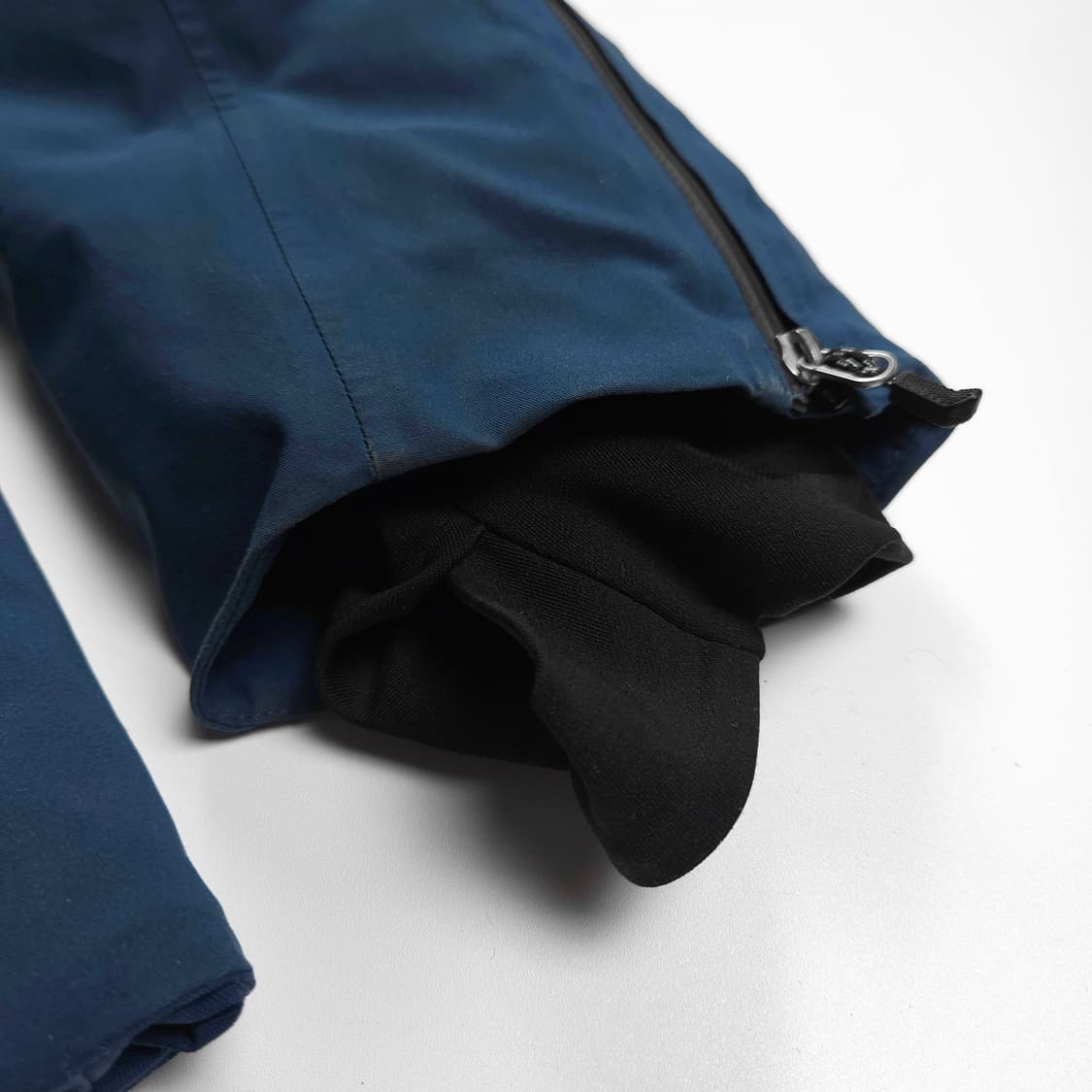 노스페이스 고어텍스 하이브리드 프리마로프트 마운틴 점퍼 상품이미지7