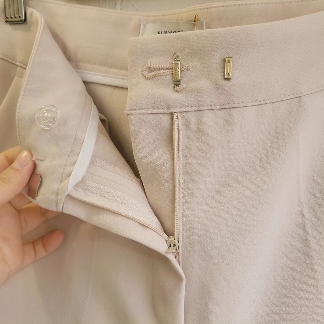 사방스판 크림 부츠컷 슬랙스 상품이미지4