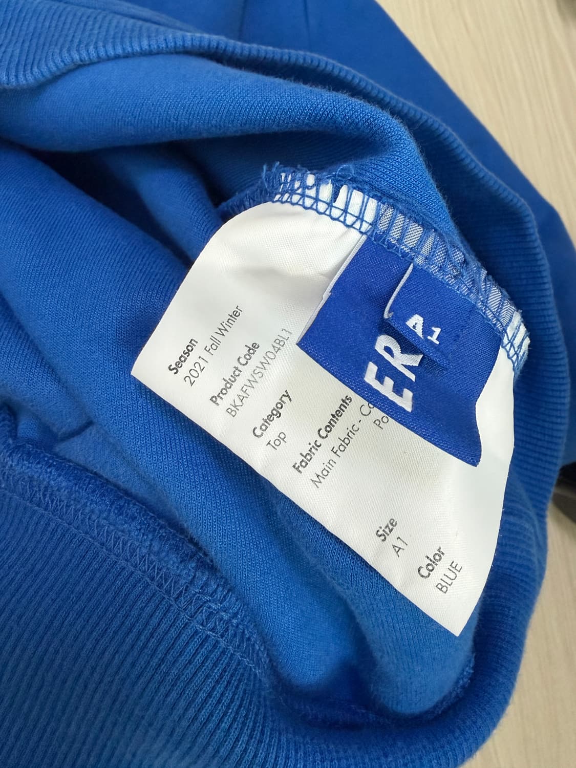 아더에러 21fw 맨투맨 1사이즈 상품이미지3