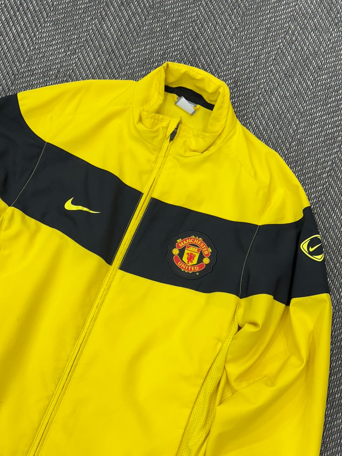 나이키 맨유 트랙재킷 상품이미지2