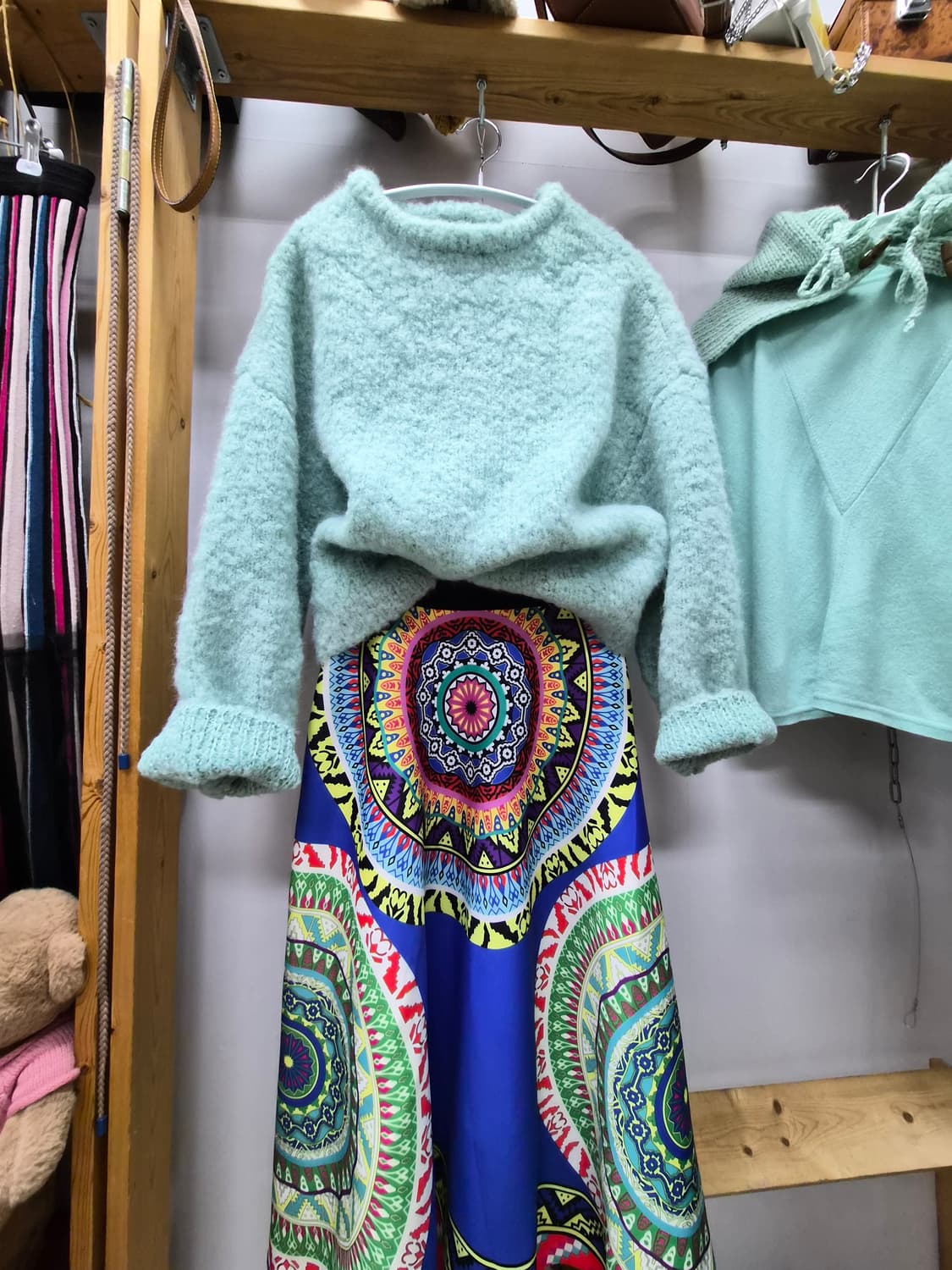 1 쥬시쥬디 민트루즈핏 니트 2.수입 에스닉 네오프랜 스커트 상품이미지2