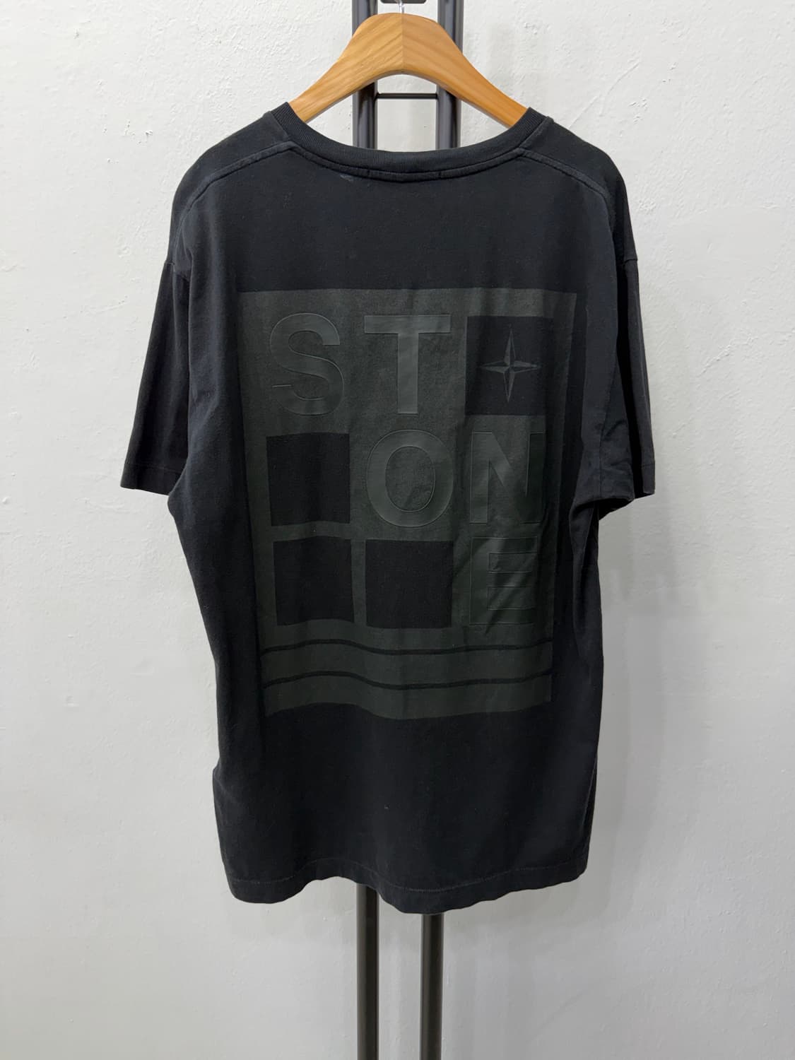 매장판정품) 스톤아일랜드 신형 반팔 티셔츠 L 상품이미지5