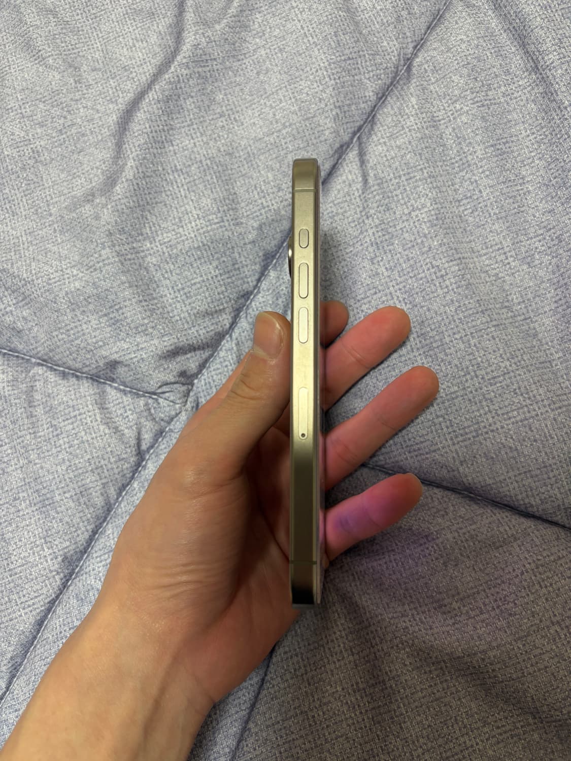 아이폰 15pro 내츄럴티타늄 256 판매합니다 상품이미지4