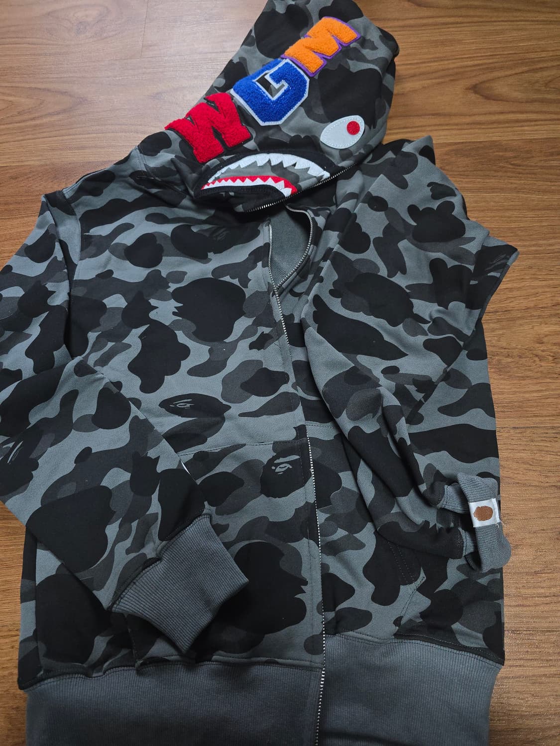 베이프 샤크 후드집업 그레이 카모 L사이즈 상품이미지1
