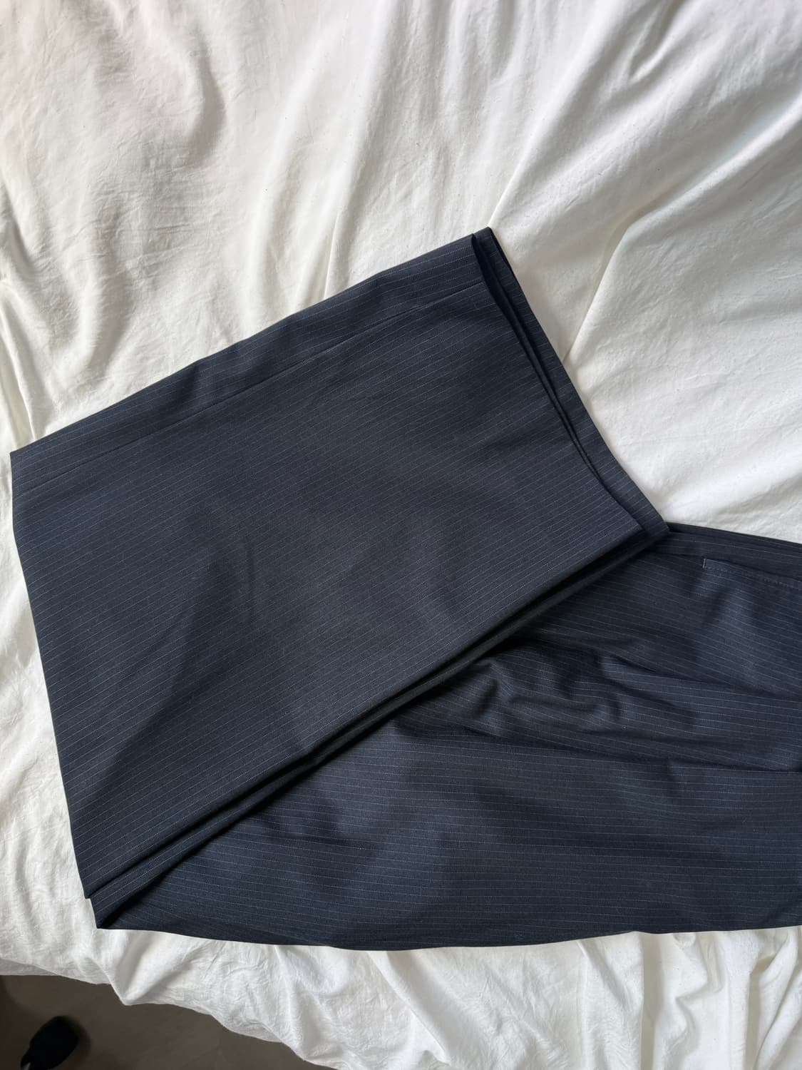 어나더오피스 Narrow Stripe Tapered Slacks 네이비 상품이미지2