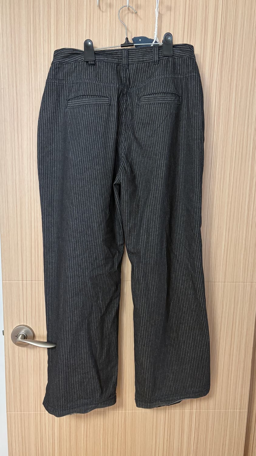 더콜디스트모먼트 스트라이프 팬츠 상품이미지3