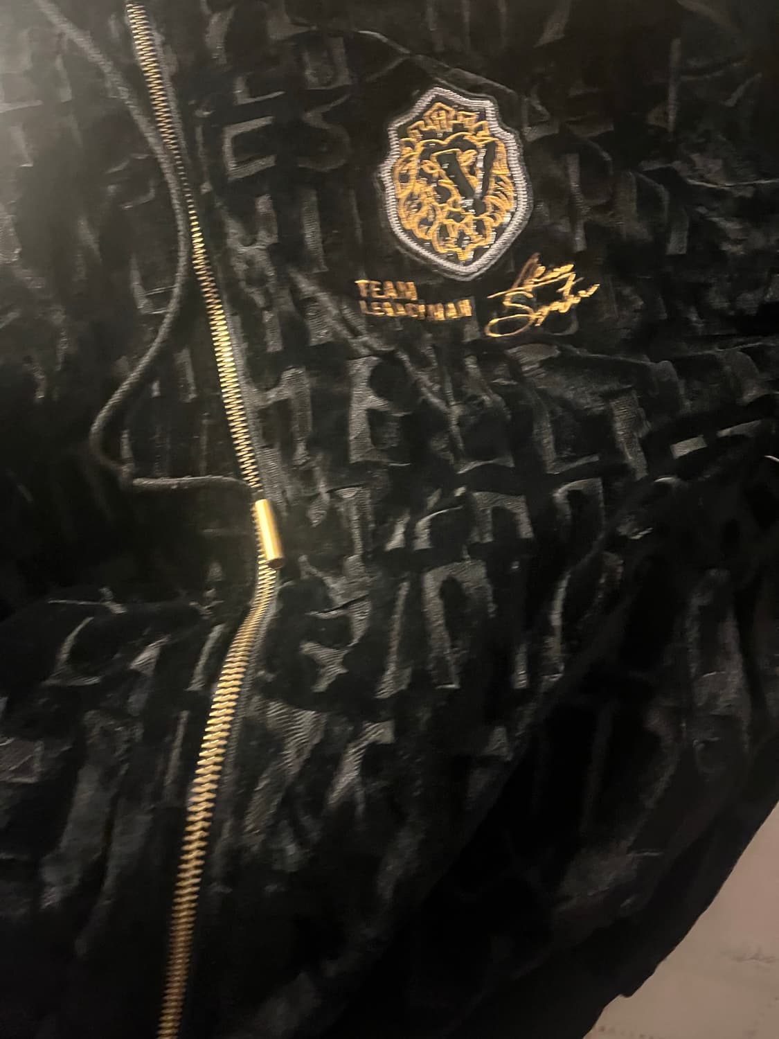 올드 빈티지 레터링 벨벳 블랙+골드 후드집업 Y2K 상품이미지1