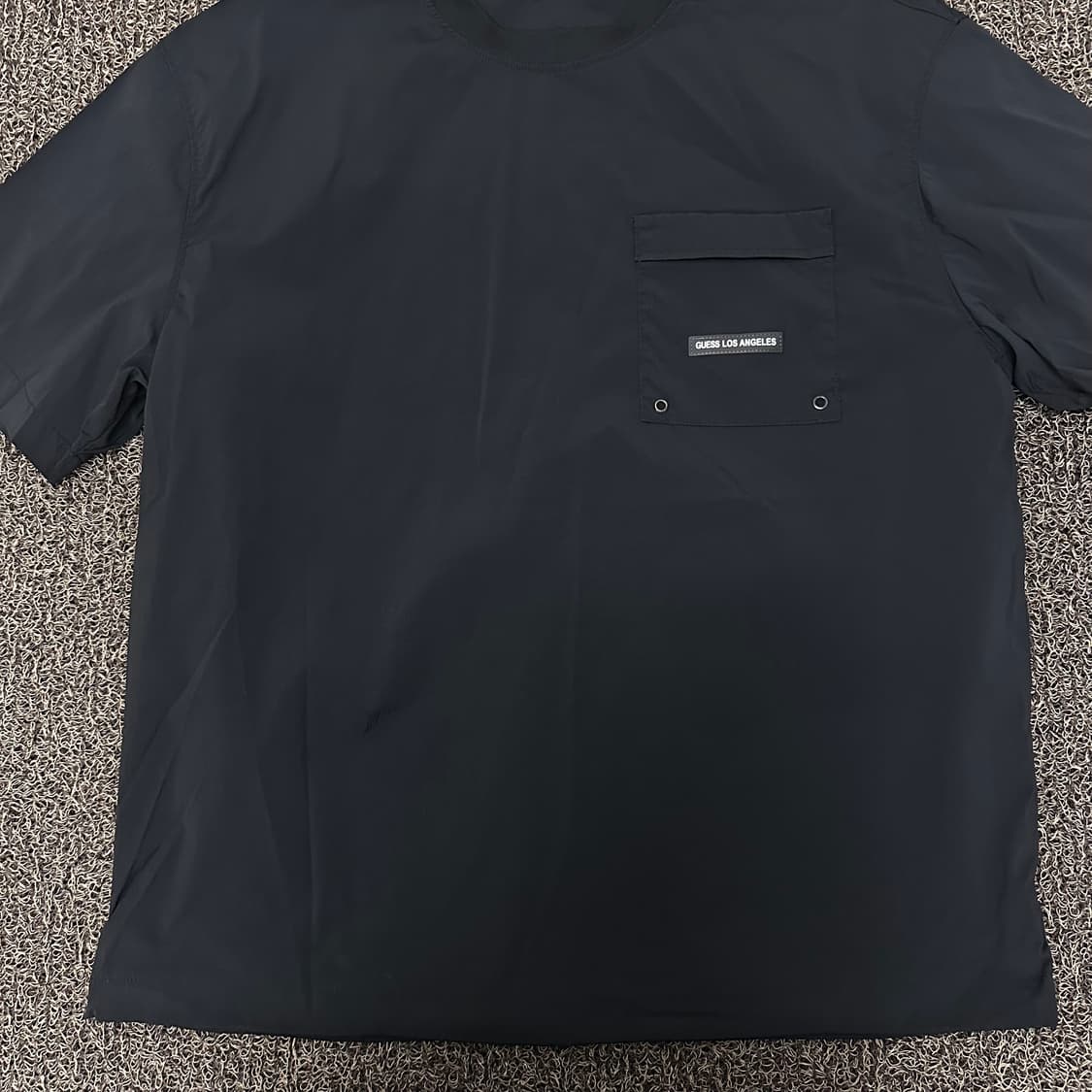 GUESS 게스 포켓 반팔티셔츠 블랙 XL 상품이미지4