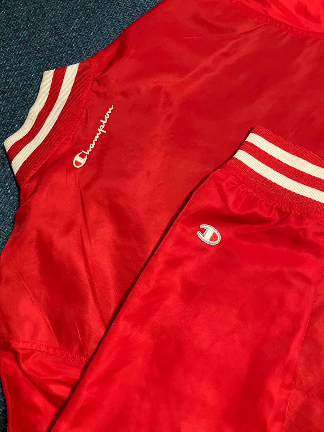챔피온 레드 빅로고 패치 디테일 바시티 자켓 상품이미지6