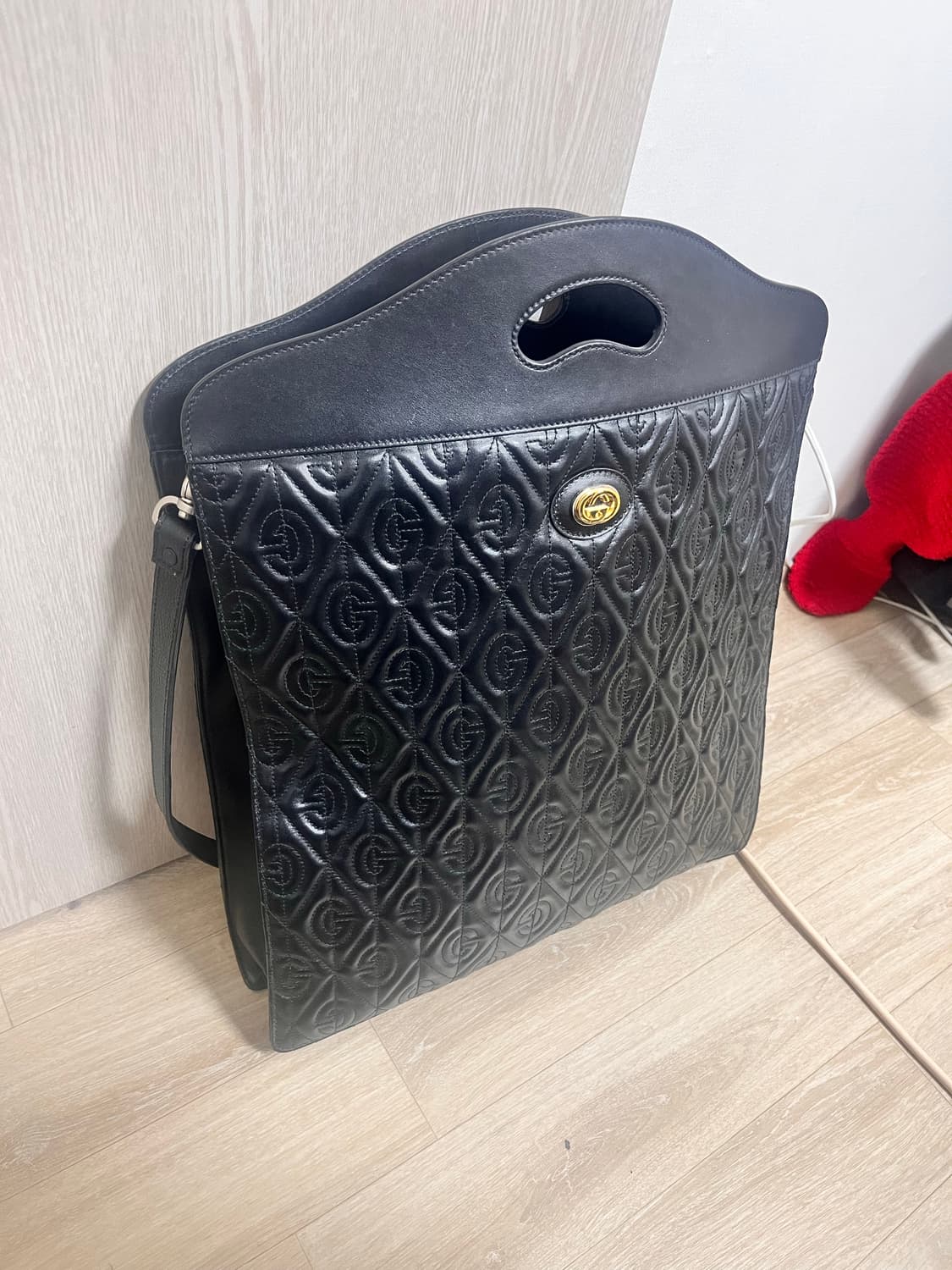 Gucci(구찌) 600058 블랙 엠보스드 레더 모피어스 토트백 상품이미지1