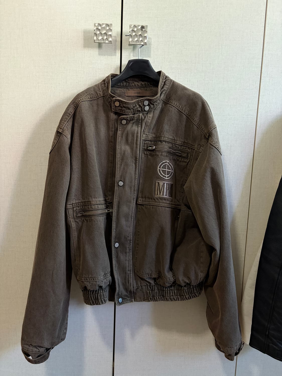 (브라운)플라스틱 프로덕트 자켓 MPA manager Jacket 상품이미지1