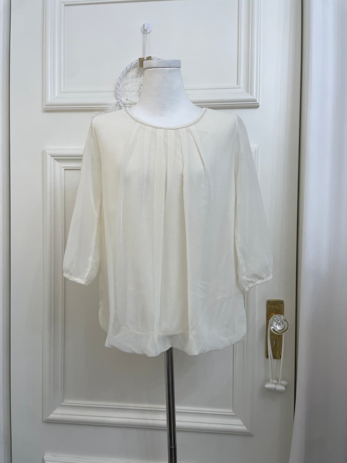 ivory glitter dot basic blouse(size-L) 상품이미지1