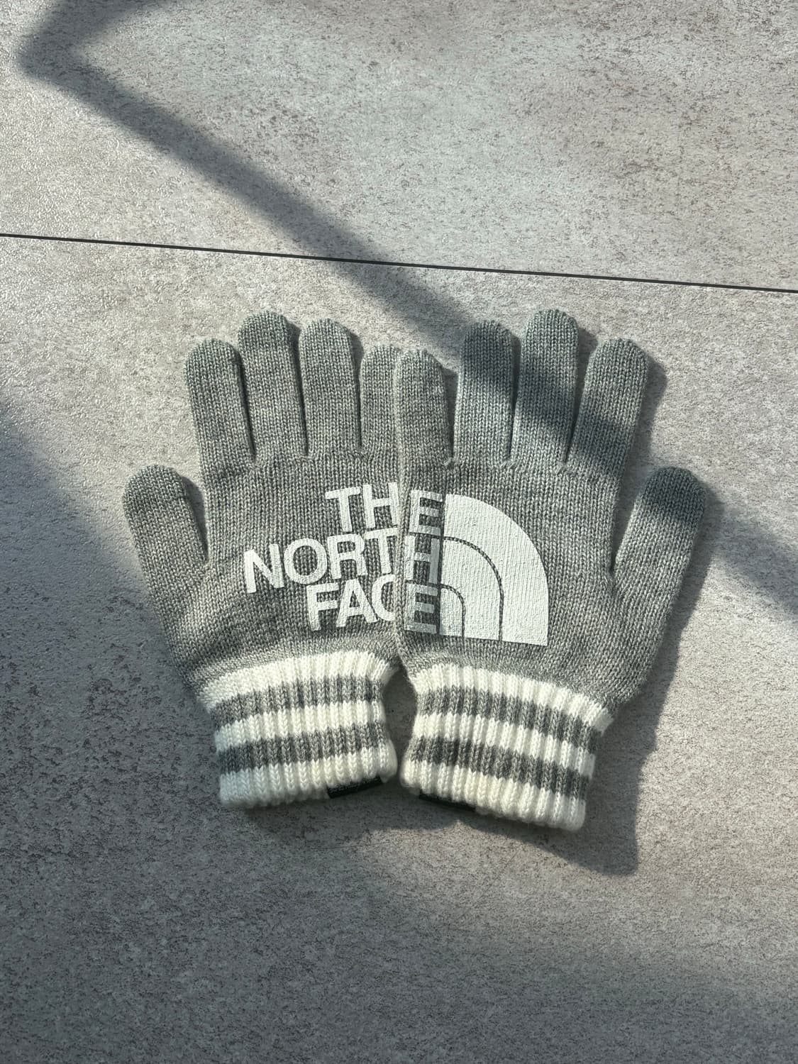 노스페이스 로고 글로브 상품이미지2