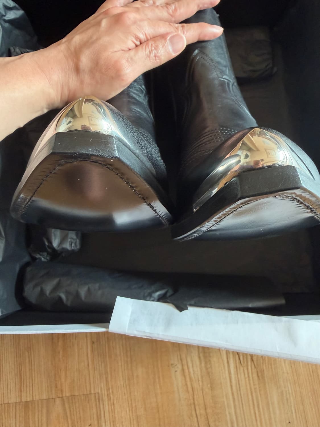 셀린느 CELINE 블랙 레더 메탈 웨스턴 부츠 IT43 상품이미지3