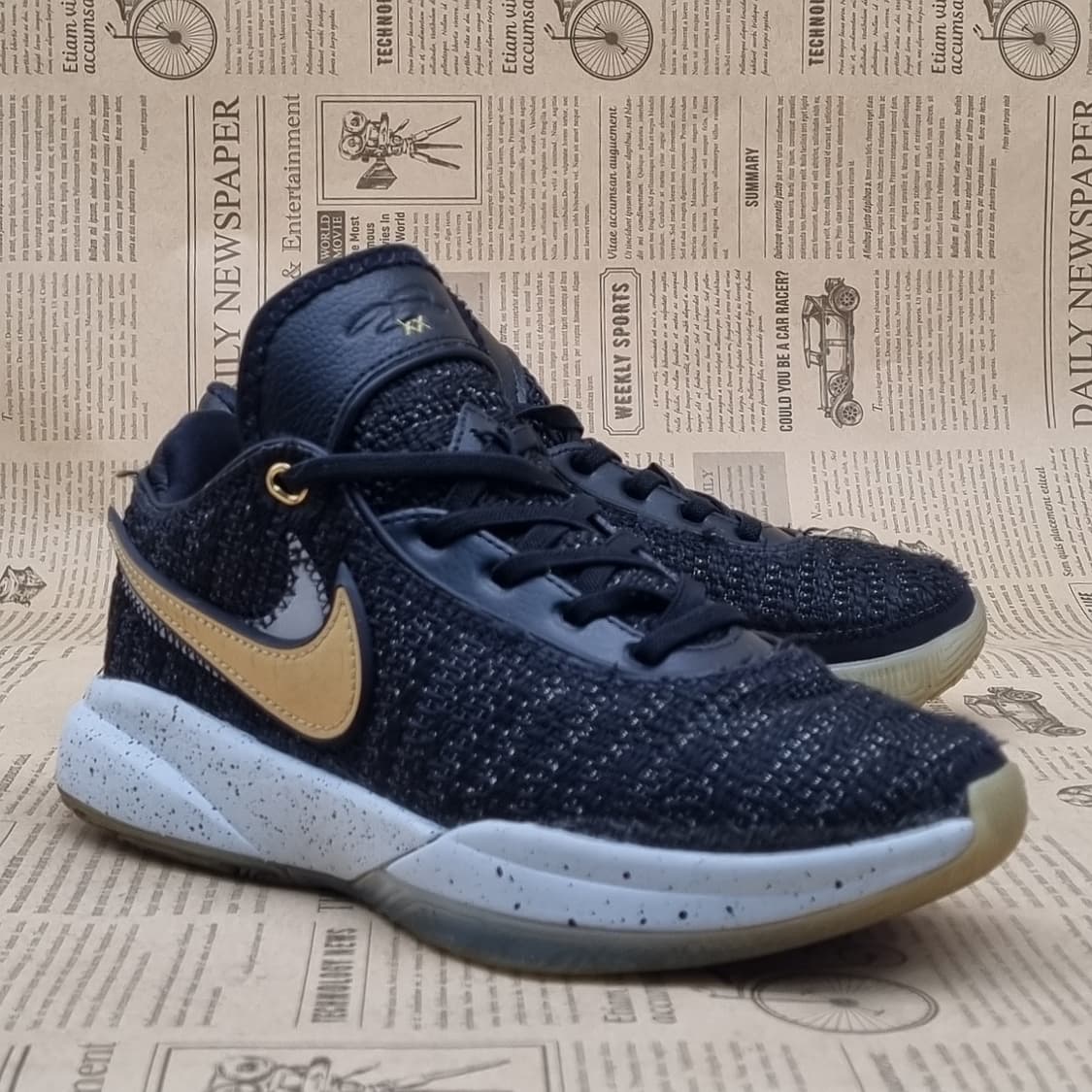 나이키 르브론 20 주니어 농구화225 상품이미지1