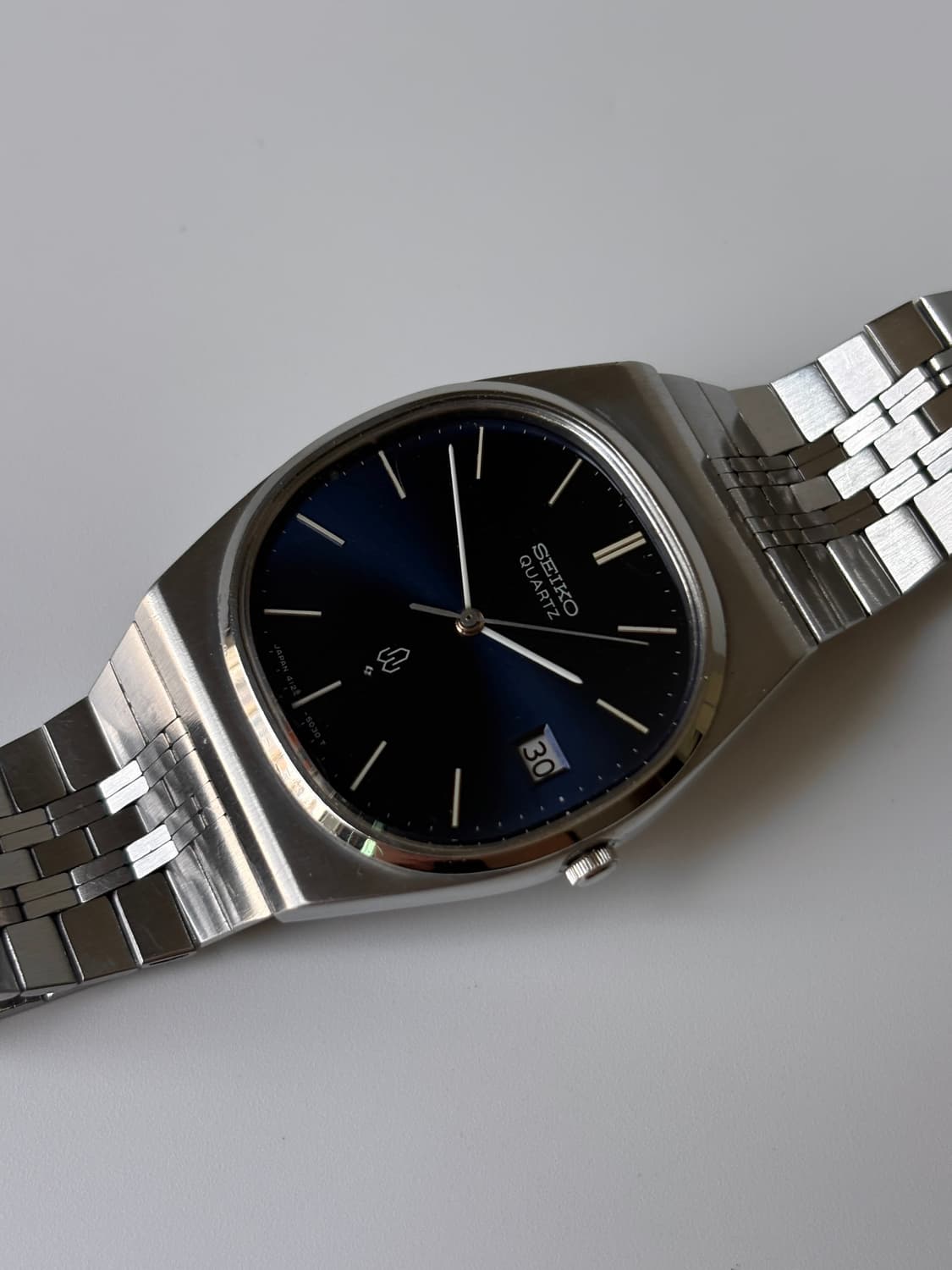 1980s Emblem Navy Dial Square Quartz 상품이미지3