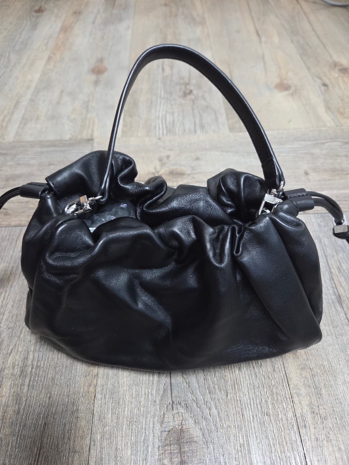 구호 양가죽 토트백 상품이미지3