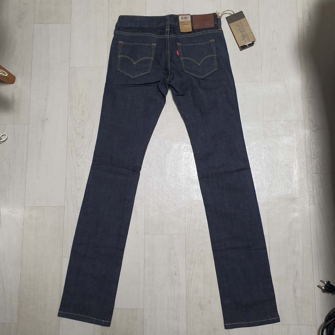 리바이스 청바지 Tight Straight W25 새제품
 상품이미지2