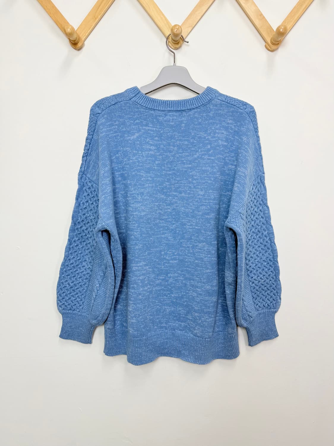 쿠오세 케이블 절개 니트 상품이미지4