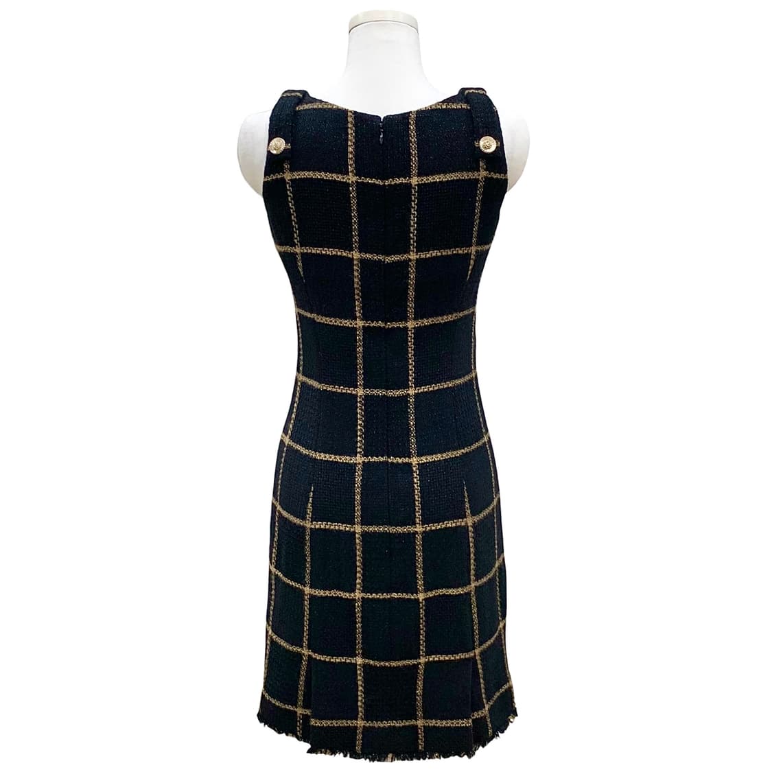 샤넬 CC 골드 버튼 트위드 민소매 미디 원피스 상품이미지2