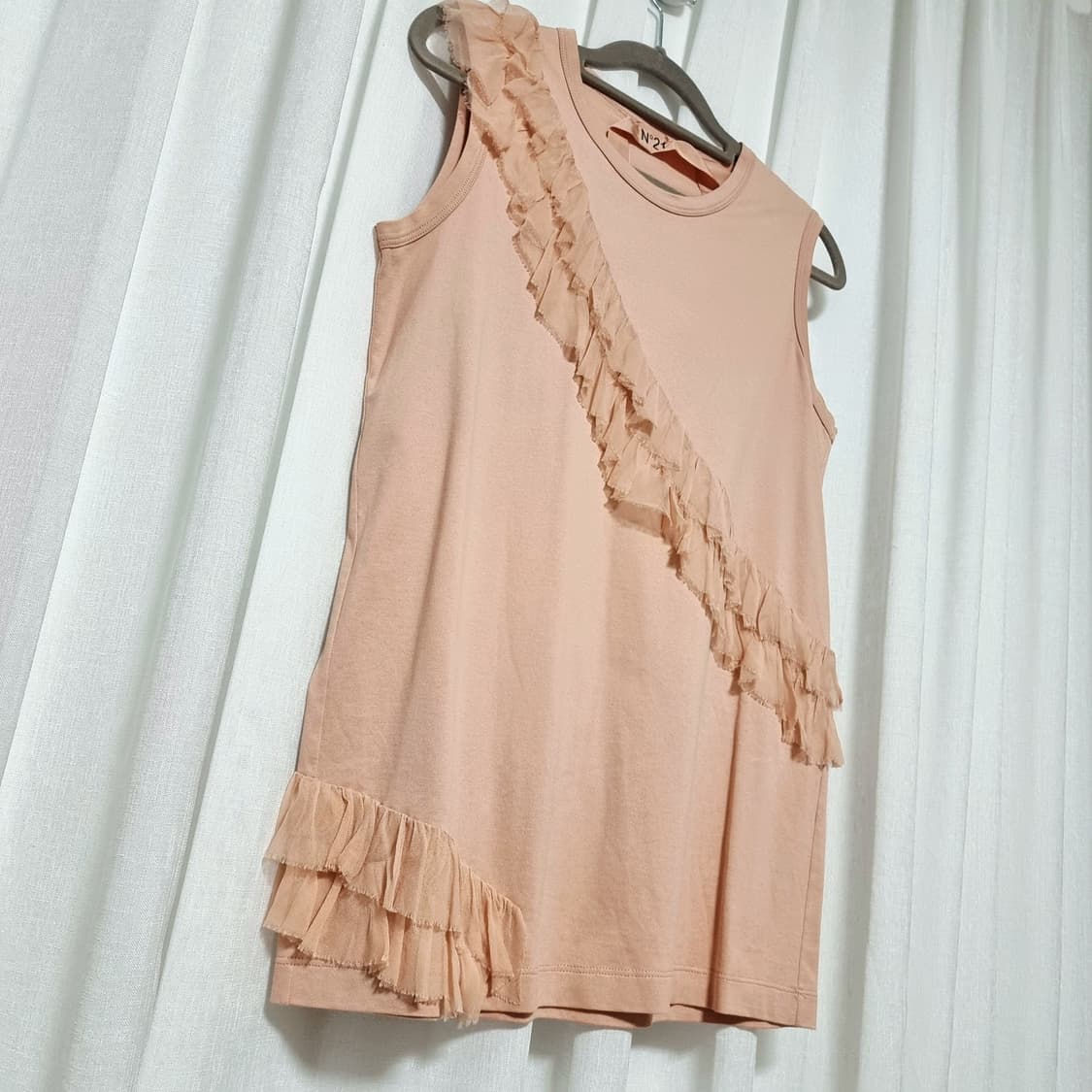 N21 누메로 벤투노 실크러플 슬리브리스 코튼 티 (55) 상태최상 상품이미지4