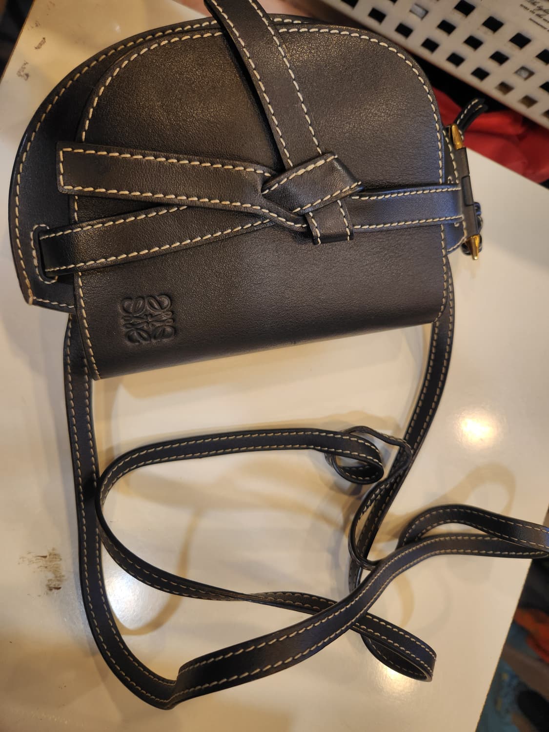 로에베 게이트백 미니 블랙  상품이미지7