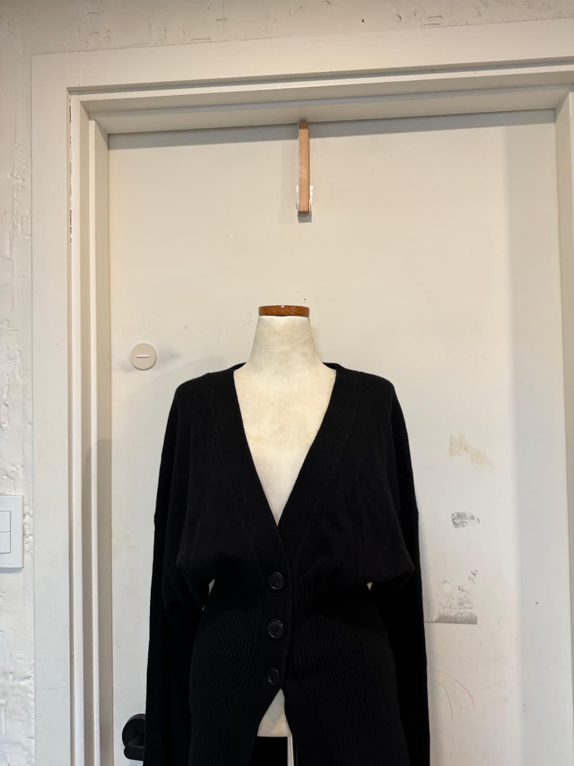 알렉산더왕 블랙 가디건 상품이미지7