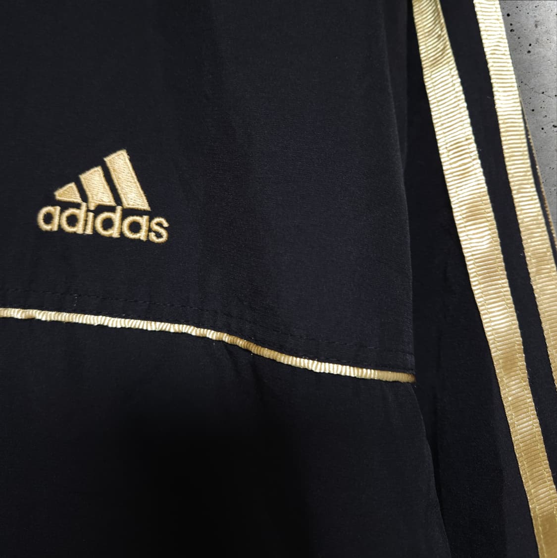 00s 아디다스 금줄 점퍼 (105/XL) 상품이미지3