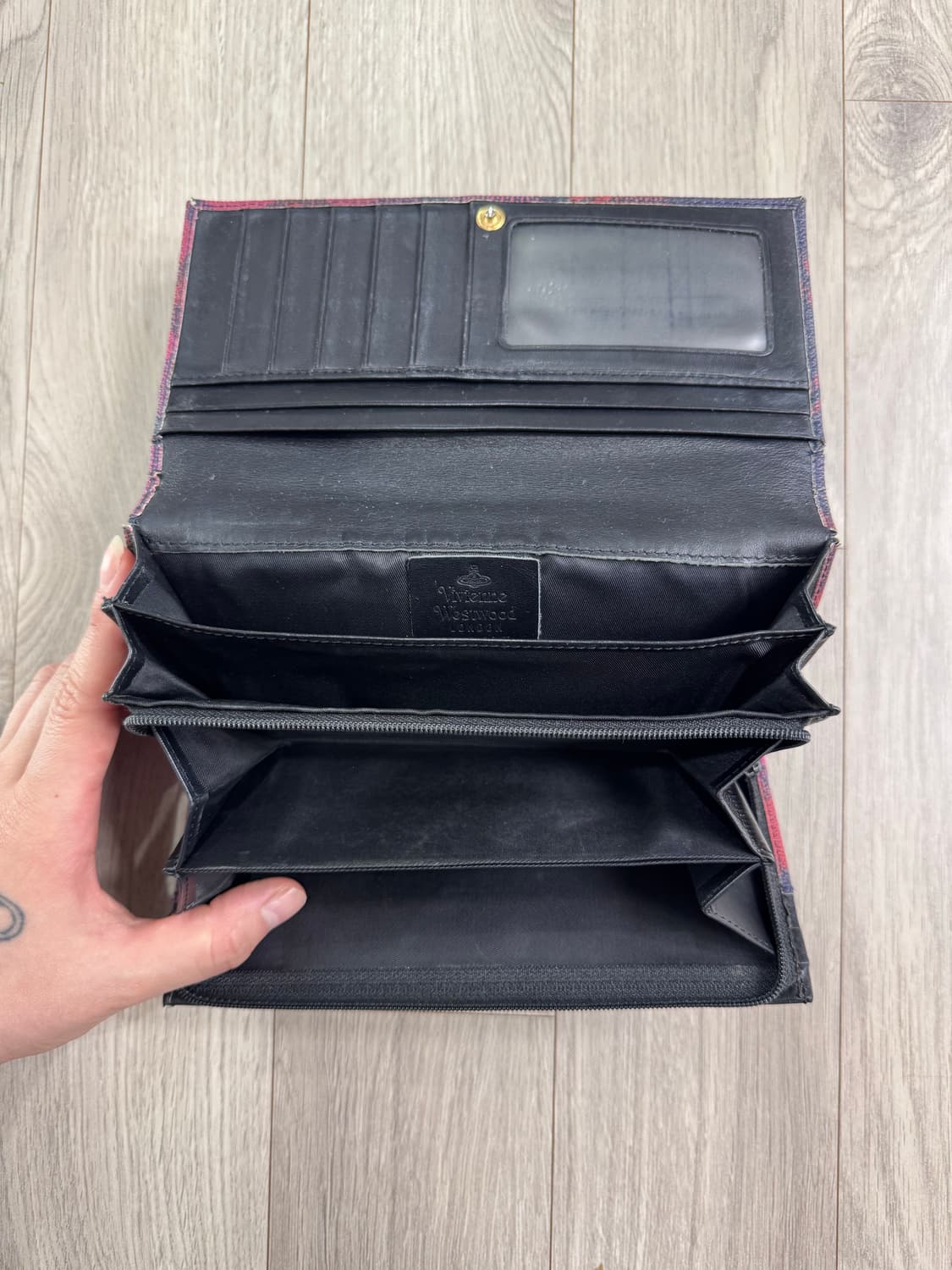 비비안웨스트우드 타탄체크 장지갑 상품이미지5