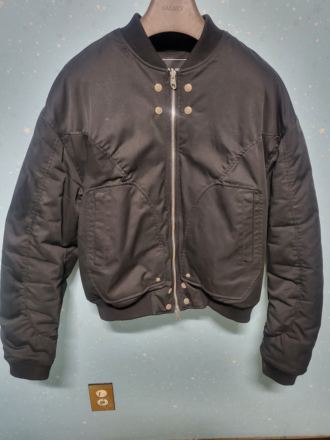 아이돈워너셀 Circle Shirring Logo Ma-1 Black 상품이미지7