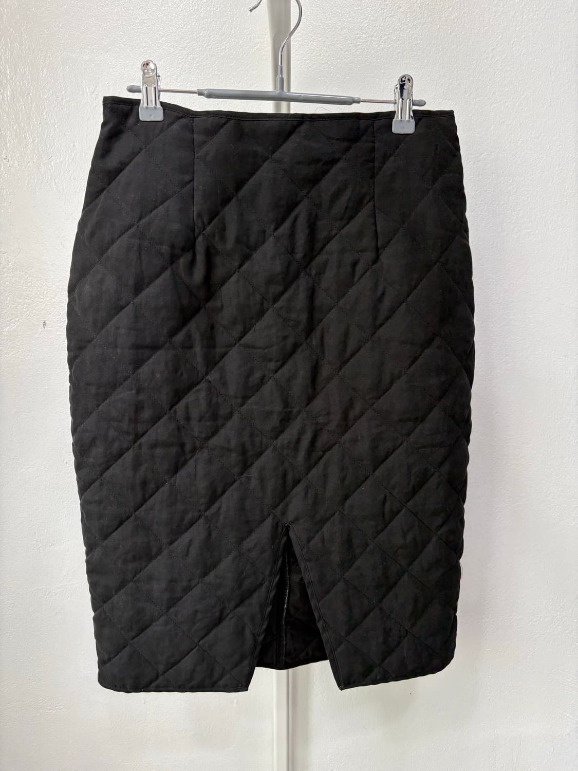 블랙 퀄팅 패딩 미디스커트 상품이미지8