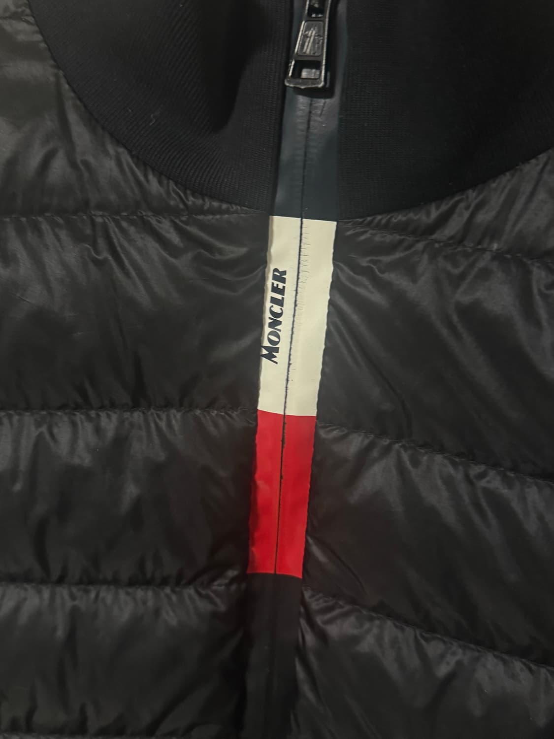 몽클레어 MAGLIA 니트패딩 블랙 상품이미지5