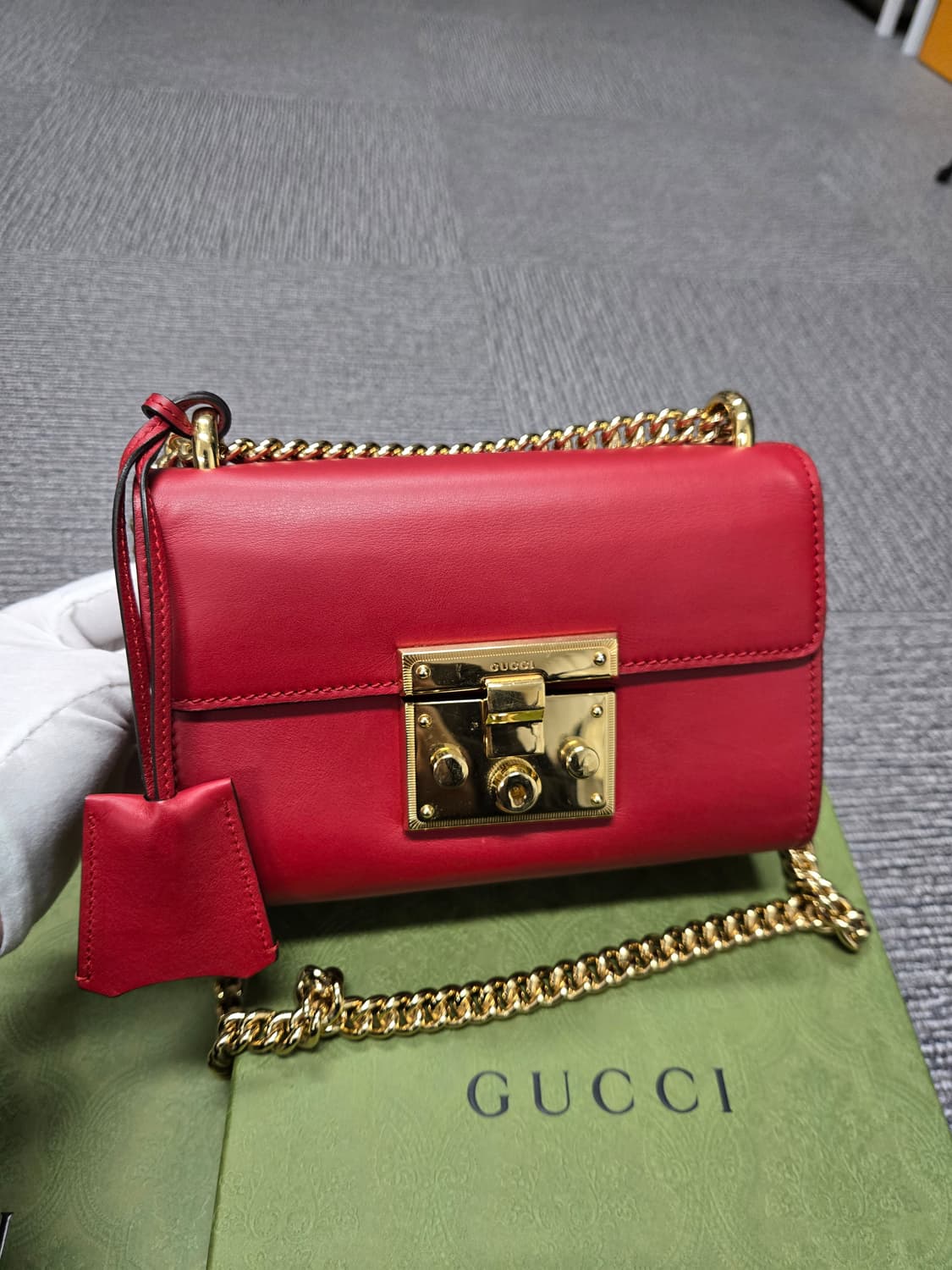 [특가][정품] 구찌 레드 패들락 숄더백 상품이미지1