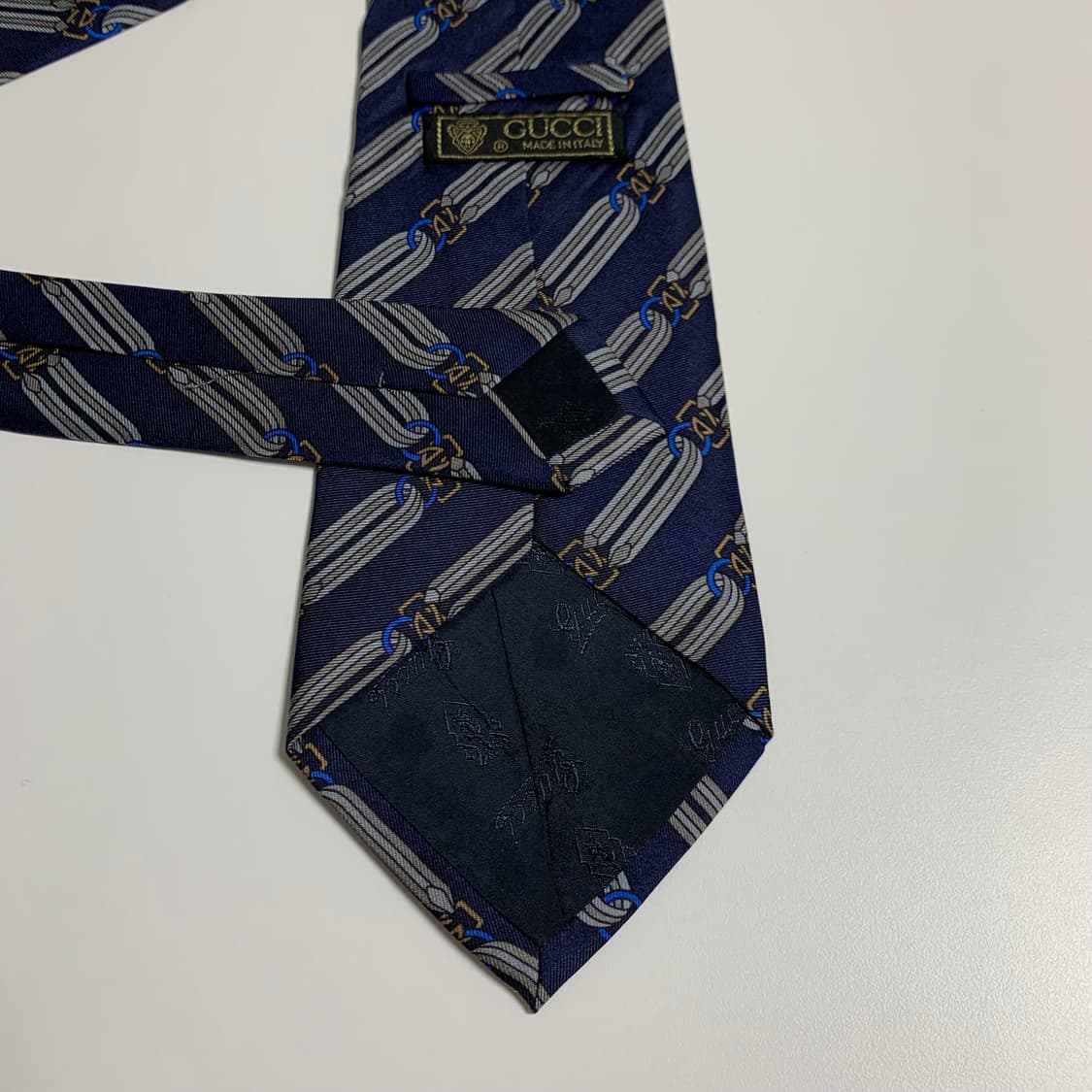 구찌(GUCCI) 클래식 명품 100실크 넥타이 GG심플로고 A+등급 상품이미지6