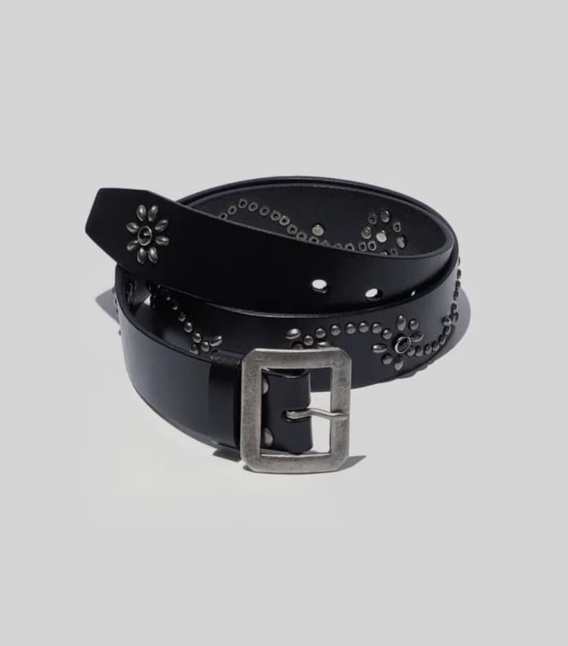 아웃스탠딩 스터드 벨트 구해요 상품이미지1