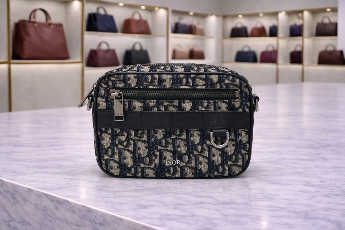 [S급] 디올 사파리 디올 오블리크 자카드 스트랩백 미니 판매합니다!!! 상품이미지1