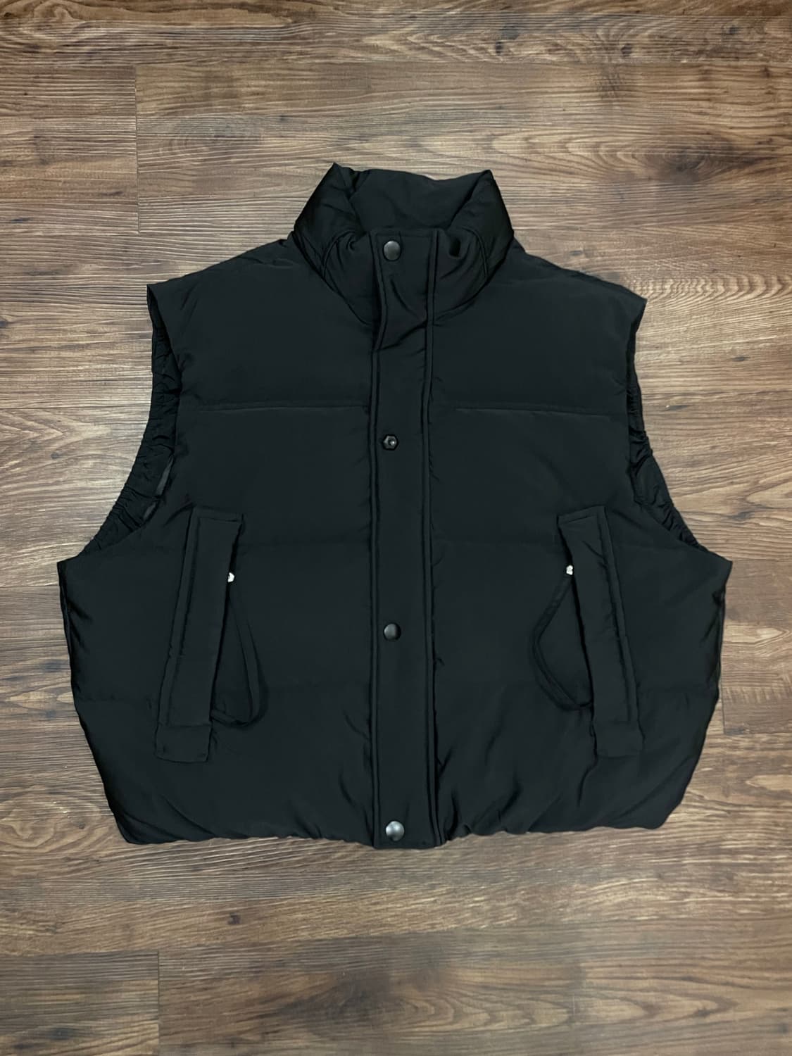 솔리드옴므 22FW 시베리안 구스 다운 베스트 패딩조끼 블랙 상품이미지1