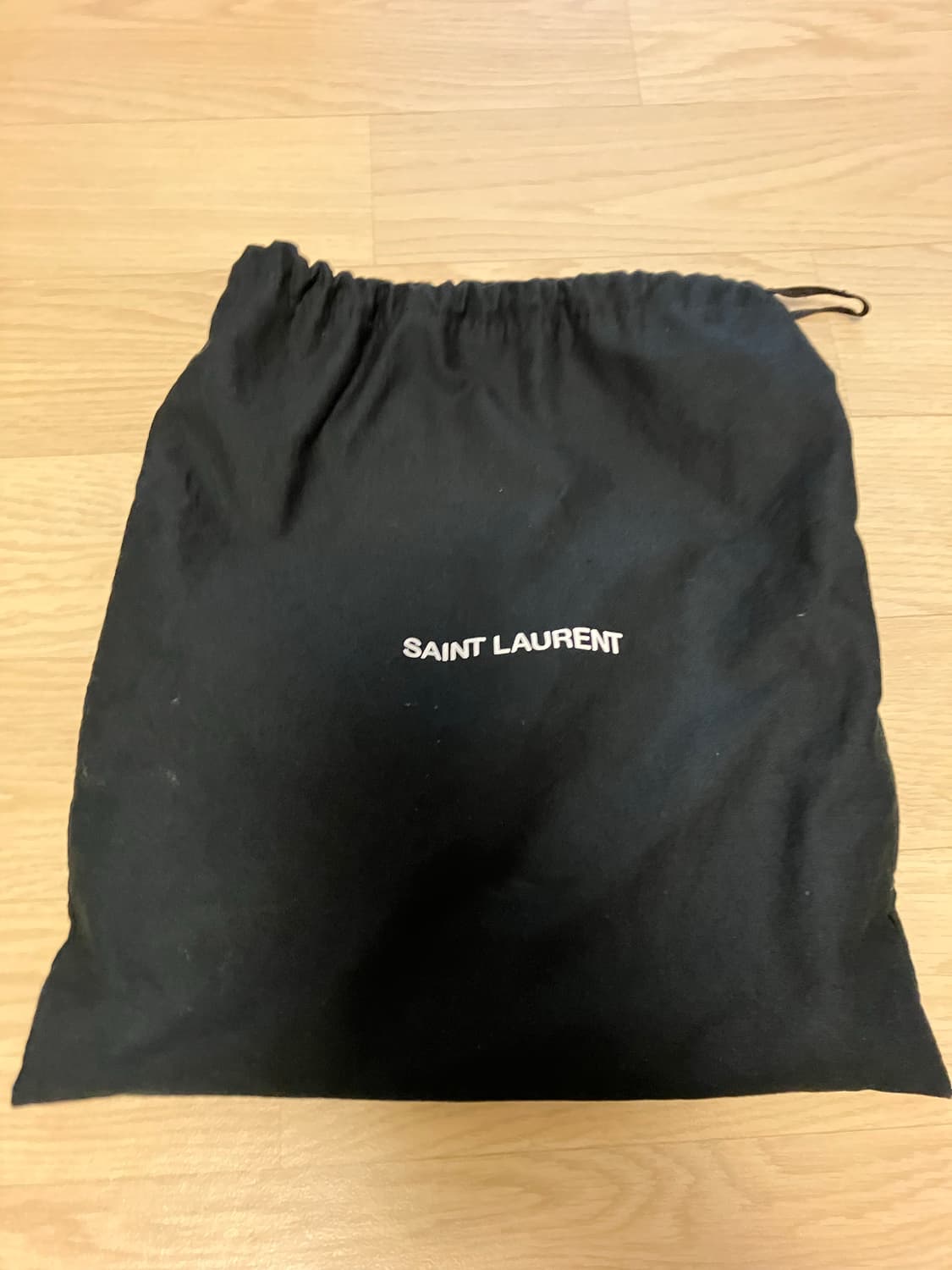 생로랑 ysl 남성용 블랙가죽벨트 판매합니다 상품이미지2